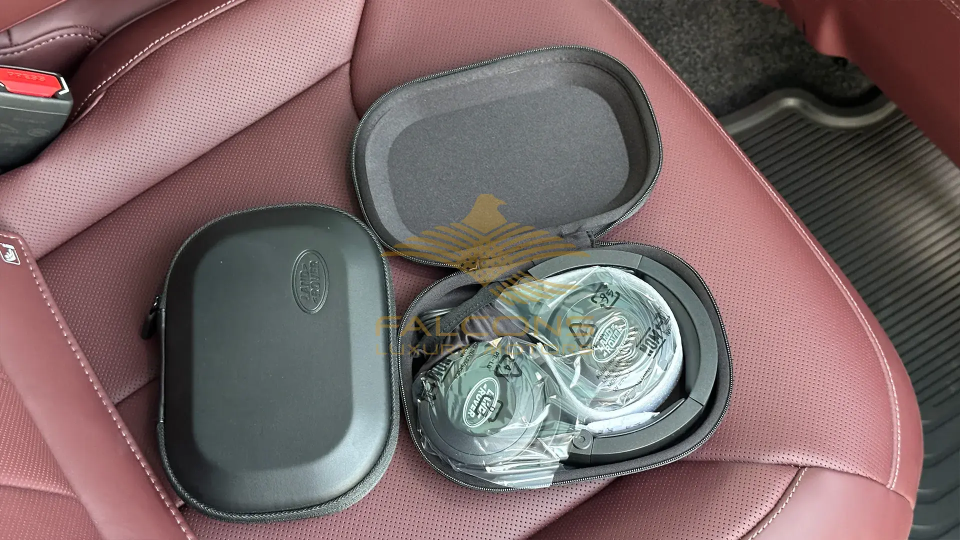 4.4L P530 Autobiography SWB AT - Image 13