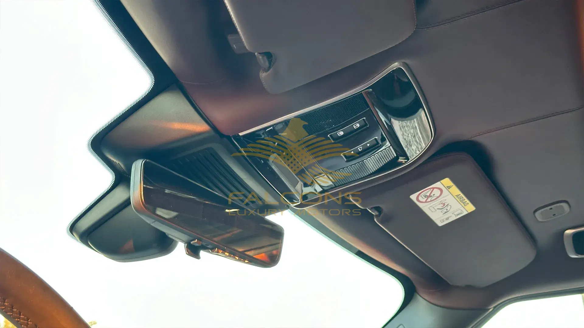 4.4L P530 Autobiography SWB AT - Image 18