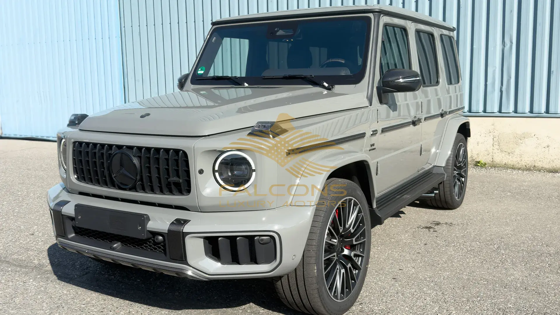 4.0L V8 AT - Image 2