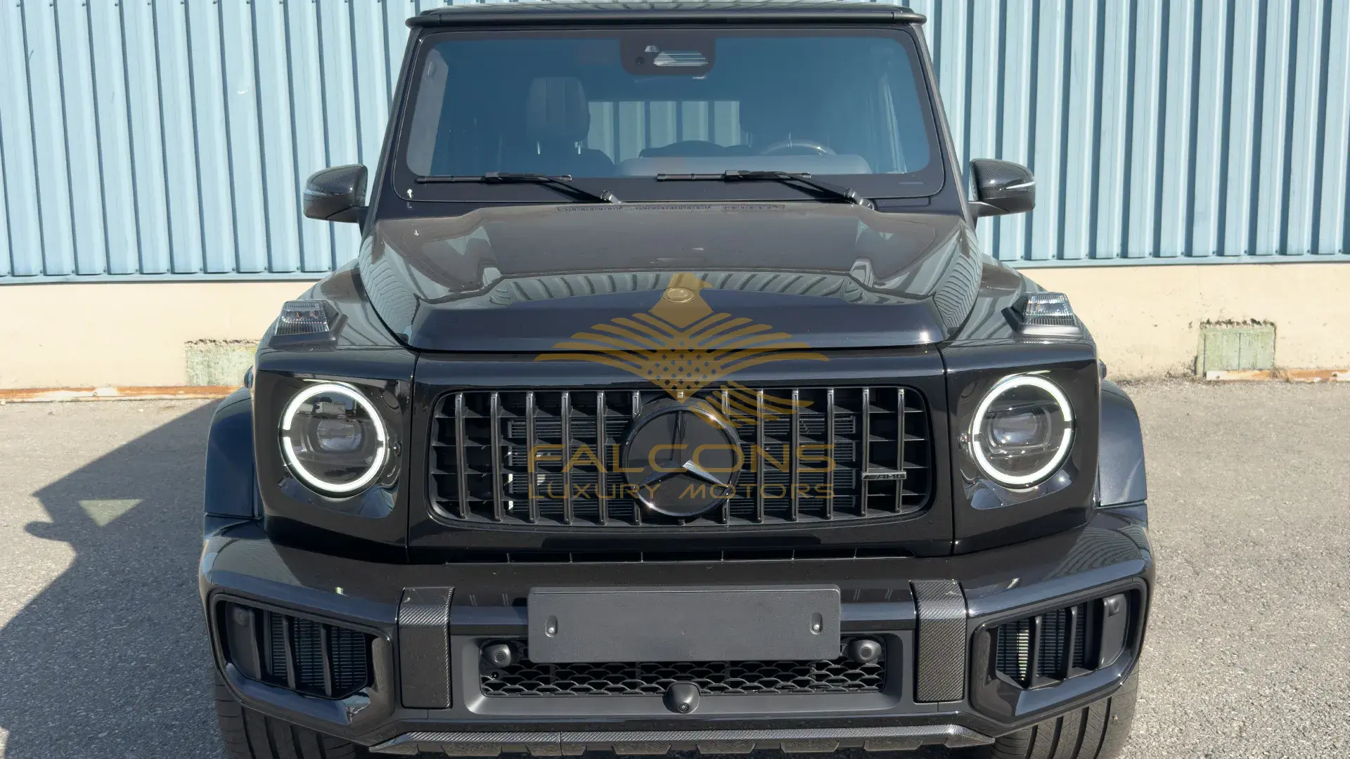 4.0L V8 AT - Image 8
