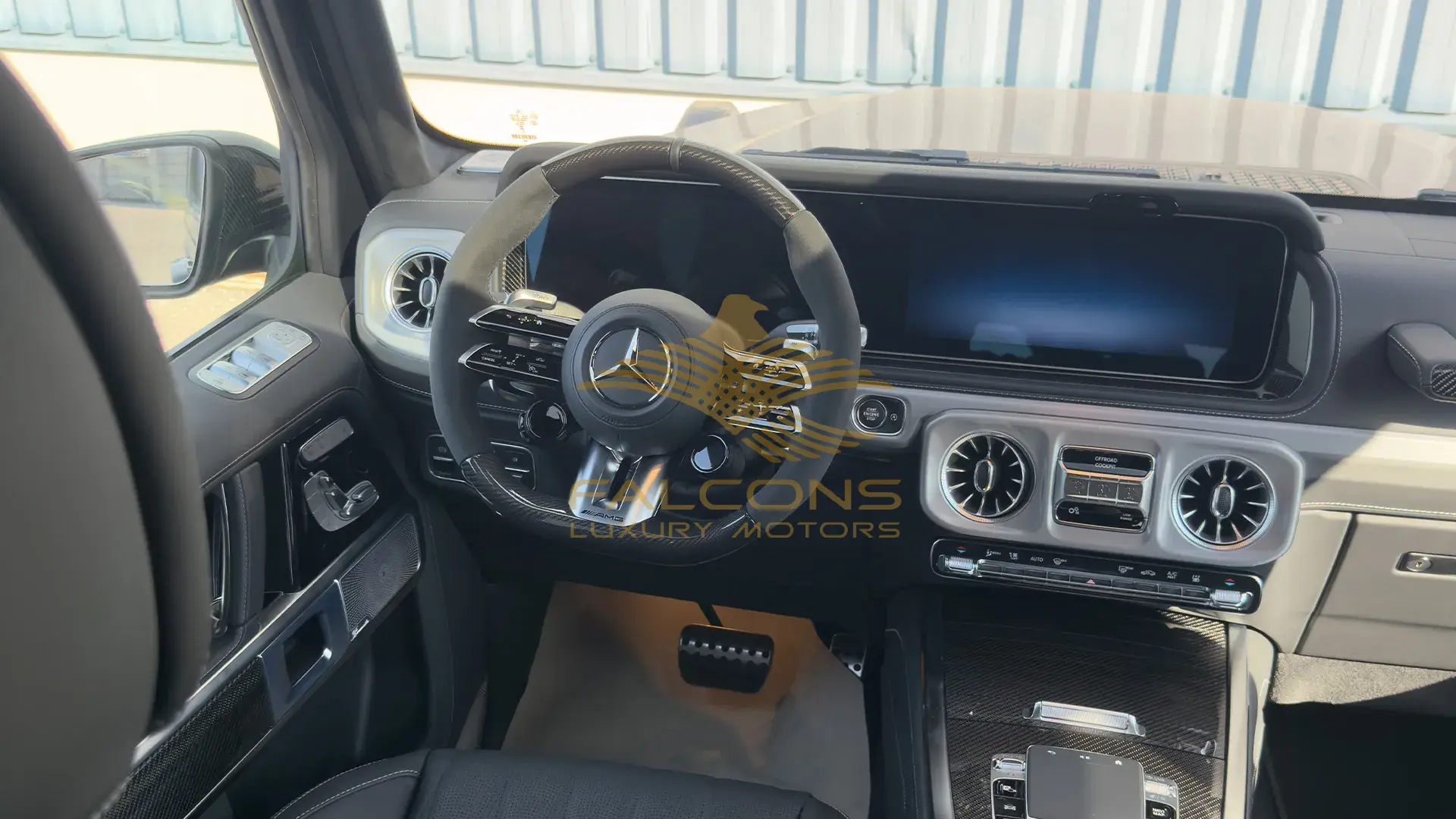 4.0L V8 AT - Image 15